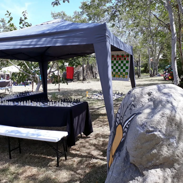 Stand de l’École du Lagon au Village artisanal de l’Éperon en 2018