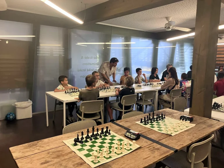 Tournoi intergénérationnel à la médiathèque de Saint-Leu